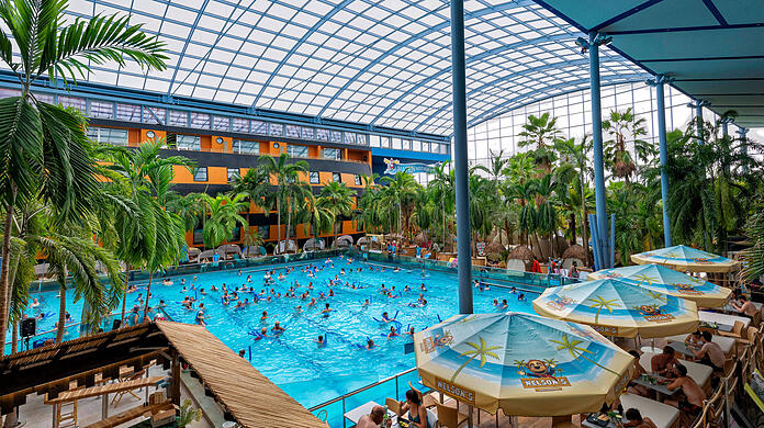 In der Therme Erding ist es beinahe zu einem tödlichen Badeunfall gekommen. (Symbolbild)