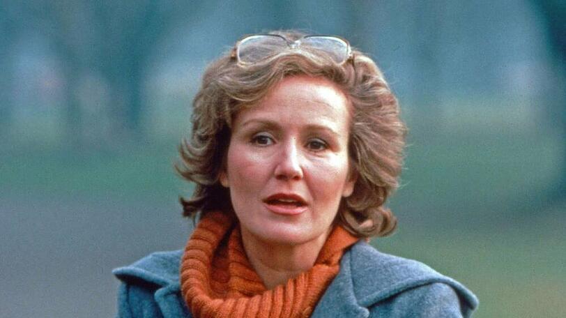 Claudette Nevins im Horrorfilm "The Possessed".