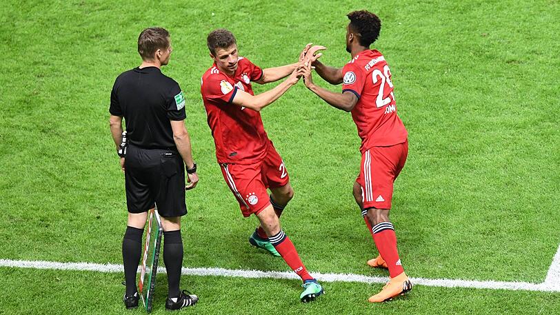 KINGSLEY COMAN, OHNE NOTE: Der Franzose gab sein Comeback nach längerer Verletzungspause (Syndesmosebandriss): Wurde für Müller eingewechselt (70.). Ein paar nette Dribblings über die rechte Seite, doch insgesamt wirkungslos.