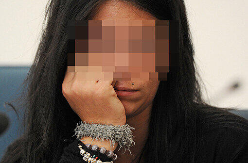 Katharina H. soll im Mai 2010 ihren Sohn unmittelbar nach der Geburt mit einer Kombizange erschlagen haben.