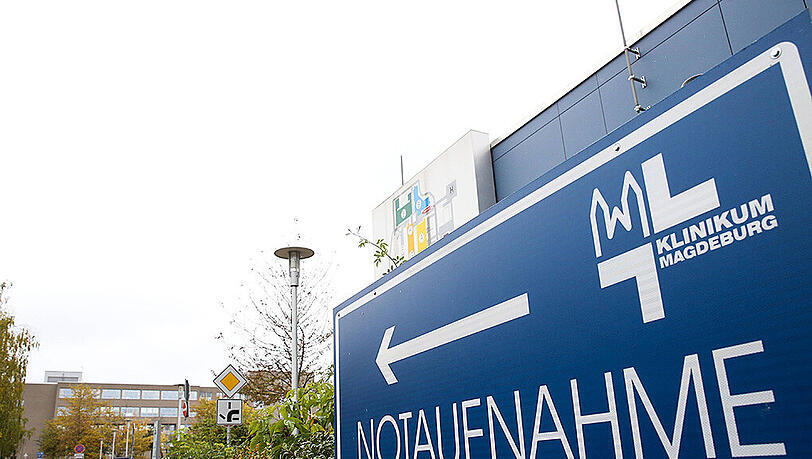Der 25-jährige FCM-Fan erlag im Klinikum Magdeburg seinen schweren Kopfverletzungen. Der 25-jährige FCM-Fan erlag im Klinikum Magdeburg seinen schweren Kopfverletzungen.