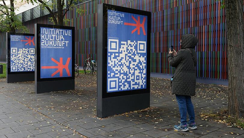 Auch vor dem Museum Brandhorst an der Theresienstraße hängen bereits die Plakate der "Initiative Kulturzukunft".