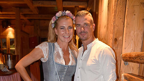 Giulia Siegel mit Freund Ludwig Heer auf dem Oktoberfest.