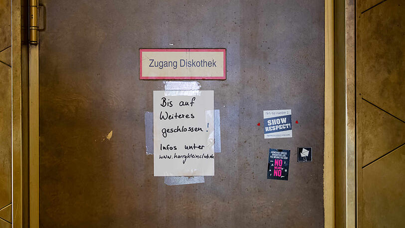 "Bis auf Weiteres geschlossen": Das Schild an der Eingangstür vom "Harry Klein".