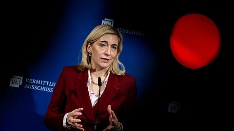 Gesundheitsministerin Warken weist die Vorw&uuml;rfe aus den USA zur&uuml;ck. (Archivbild)