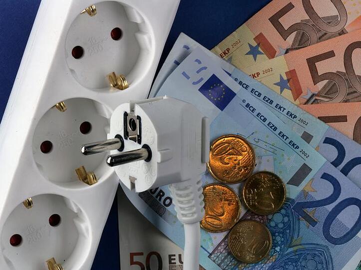 Laut E.ON-Chef Wulf Bernota können sich viele Verbraucher auf niedriger Strompreise freuen.