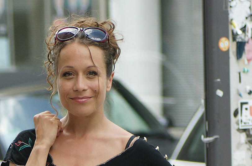 Das war ein Volltreffer. Cindy ist also dabei. Schauspielerin Janina (36) vielleicht auch?