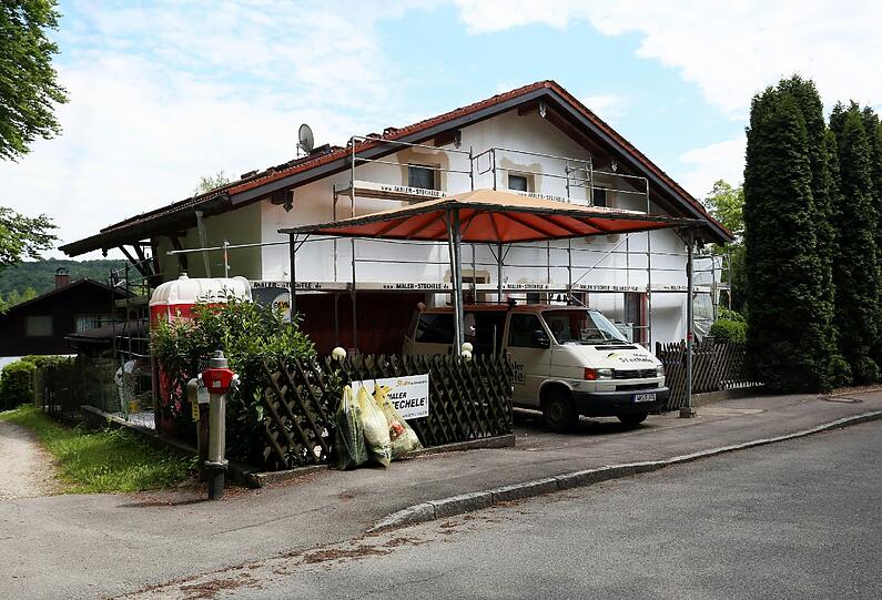 ...und dann mit dem Auto absichtlich überfahren.