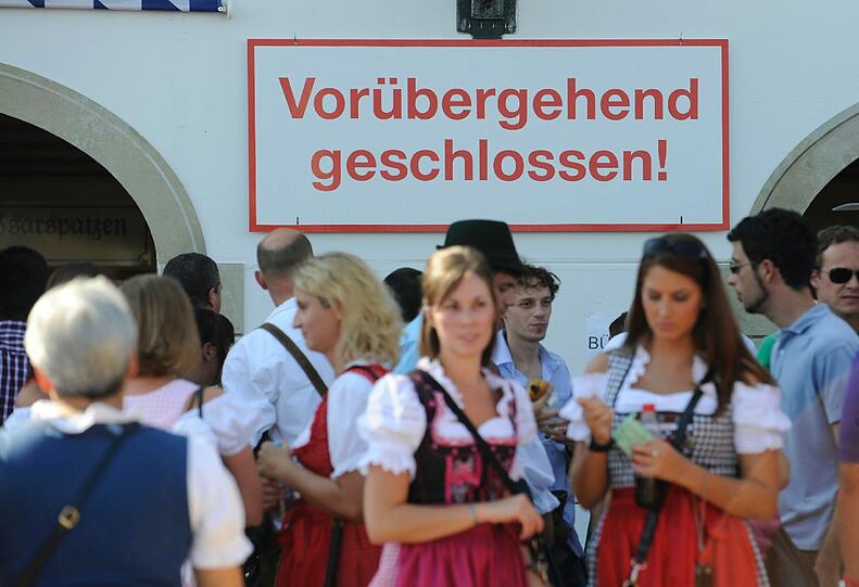 Der erste Tag der Wiesn 2011: Die besten Bilder