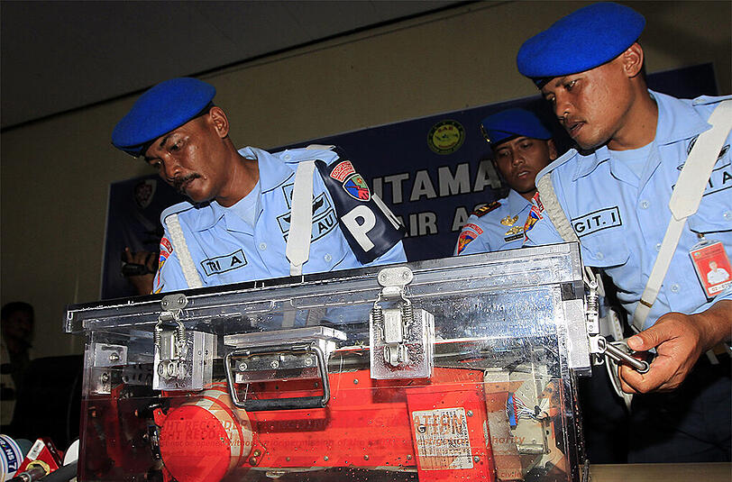 Die Auswertung der beiden AirAsia-Blackboxen kann mehrere Monate andauern.