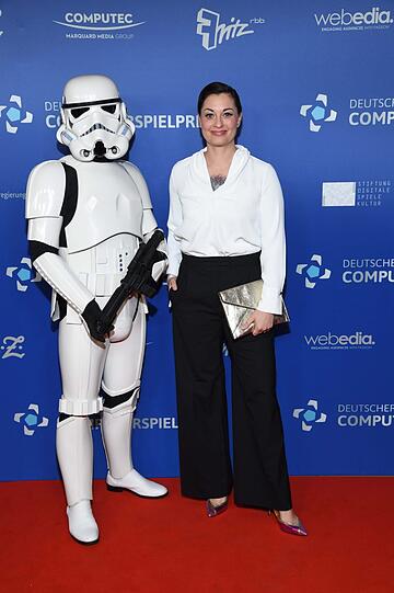 Moderatorin Lina van de Mars