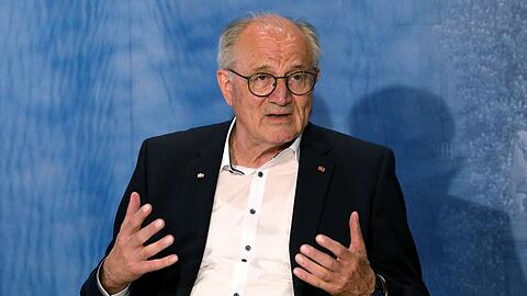 "Das Grundgesetz ist mehr als nur eine Ansammlung von Paragrafen": Heinz Hilgers.