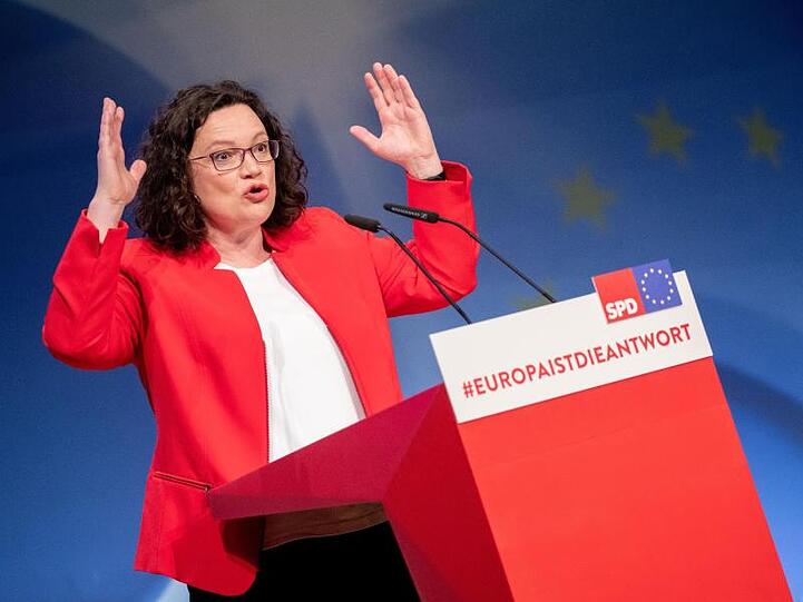 SPD-Chefin Andrea Nahles spricht auf dem Parteikonvent zur Europawahl in Berlin.
