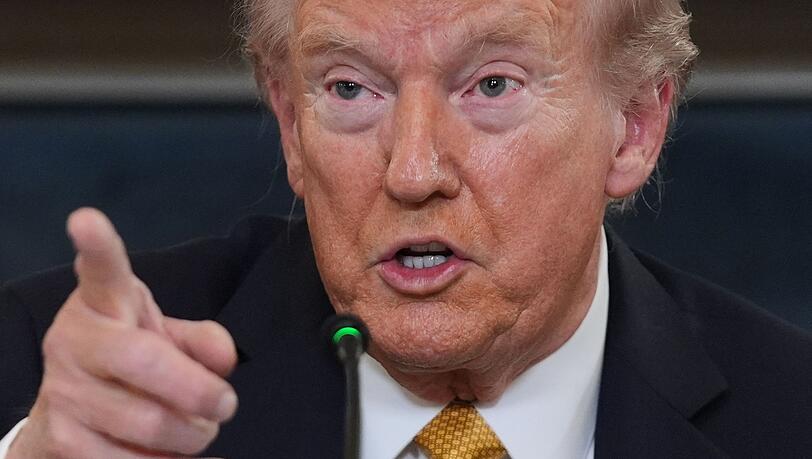 US-Präsident Trump hat die Handelsgespräche mit Kanada für beendet erklärt. (Archivbild) US-Präsident Trump hat die Handelsgespräche mit Kanada für beendet erklärt. (Archivbild)