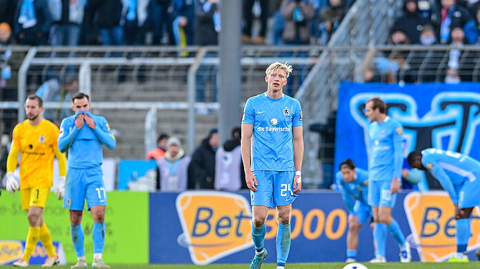 Der TSV 1860 verliert gegen Hansa Rostock mit 1:2.