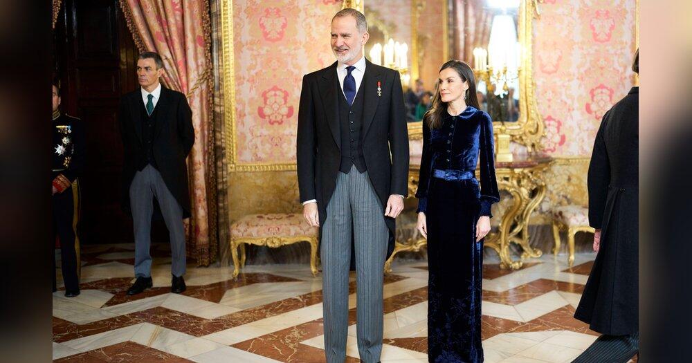 K-nigin-Letizia-setzt-bei-Neujahrsempfang-auf-die-Trendfarbe-2026