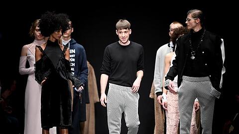 Jogginhose goes Laufsteg: Designer Kilian Kerner nach seiner Show im Berliner E-Werk.