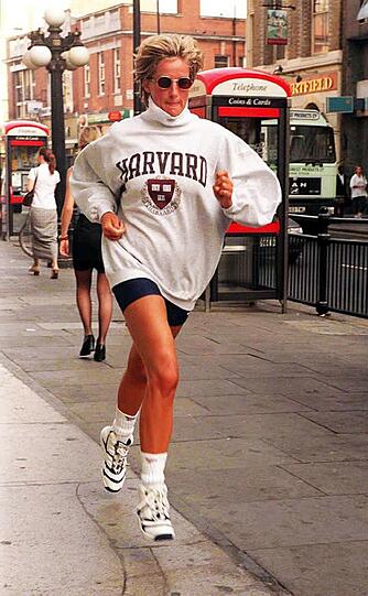Prinzessin Diana joggt durch London