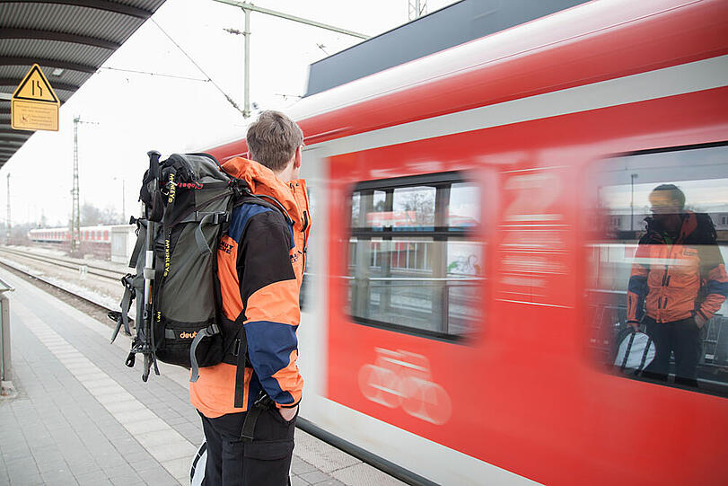 Entspannt mit Bus & Bahn zu den schönsten Wanderzielen.