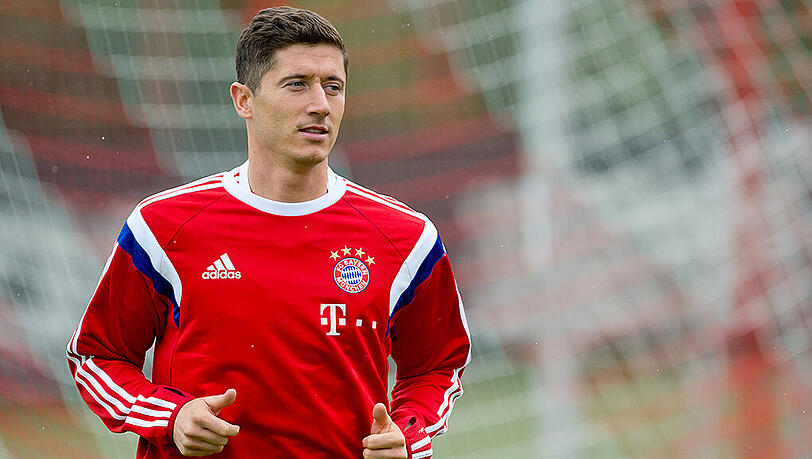 Rückkehr nach Dortmund. Sein Ex-Verein und dessen Fans wollen Robert Lewandowski gebührend empfangen. Rückkehr nach Dortmund. Sein Ex-Verein und dessen Fans wollen Robert Lewandowski gebührend empfangen.