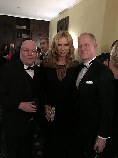 Peter Schulze, Geschäftsführer von Schulze & Heyn Film PR, Schauspielerin Veronica Ferres und Vincent de La Tour, Chef der Twentieth Century Fox Deutschland.