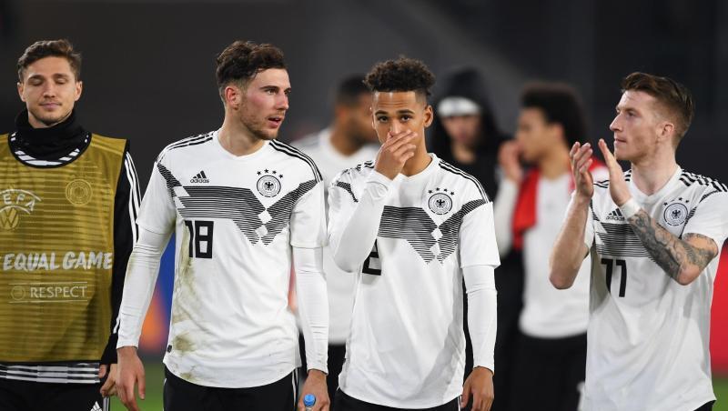 Die Nationalspieler um Niklas Stark, Leon Goretzka, Thilo Kehrer und Marco Reus (l-r) waren zum Teil unzufrieden. Die Nationalspieler um Niklas Stark, Leon Goretzka, Thilo Kehrer und Marco Reus (l-r) waren zum Teil unzufrieden.