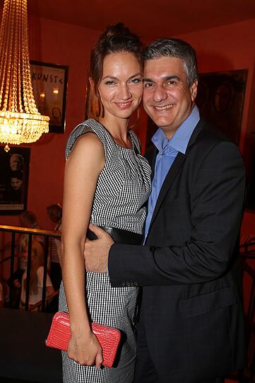 Stephen Sikder mit Ehefrau Kristin Naefe.