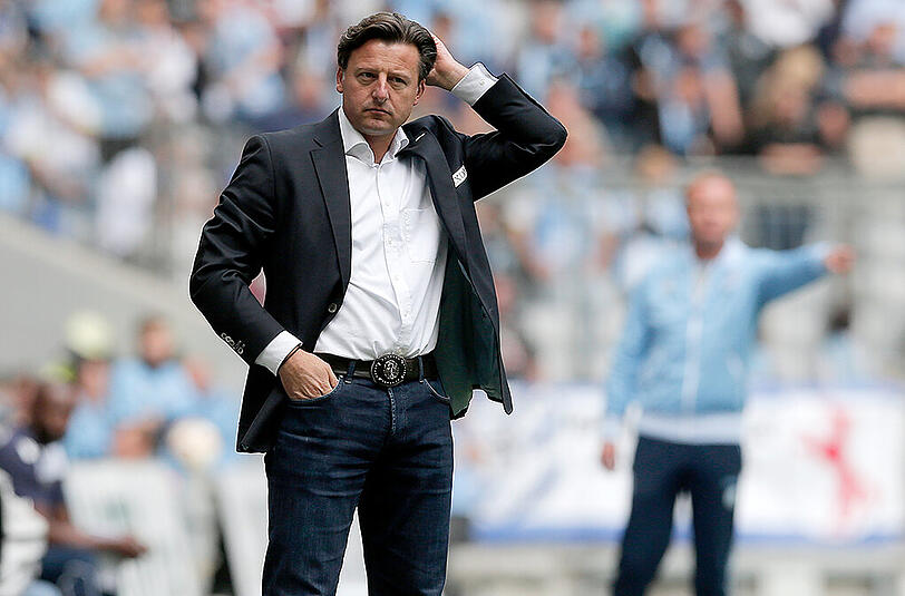 Spricht sein Beileid an alle Beteiligten der Opfer der Münchner Bluttat aus: 1860-Trainer Kosta Runjaic.