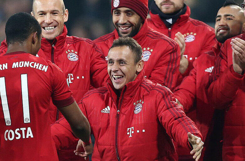 RAFINHA, NOTE 3: Löste Müller ab, hielt die rechte Abwehrseite dicht.