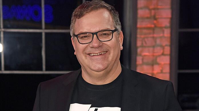Elton ist eines der bekanntesten deutschen Fernsehgesichtern. Wie tickt der Moderator privat?