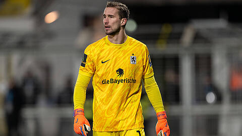 Löwen-Keeper Marco Hiller war nach dem Debakel in Saarbrücken sichtlich bedient.