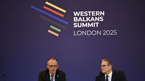 Merz konkretisierte seinen Aussagen bei einer Pressekonferenz in London.