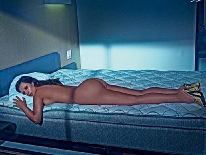Kim Kardashian: Neue Nacktaufnahmen für das "Love"-Magazin