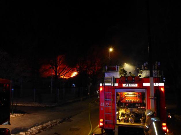 Ein Großbrand zerstörte in der Nacht zum Donnerstag große Teile eines Kindergartens.