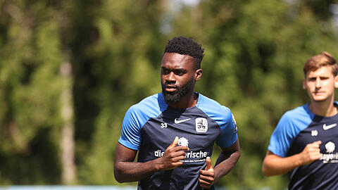 Neuzugang Joseph Boyamba ist wieder zurück auf dem Trainingsplatz.