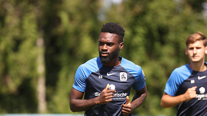 Neuzugang Joseph Boyamba ist wieder zurück auf dem Trainingsplatz.