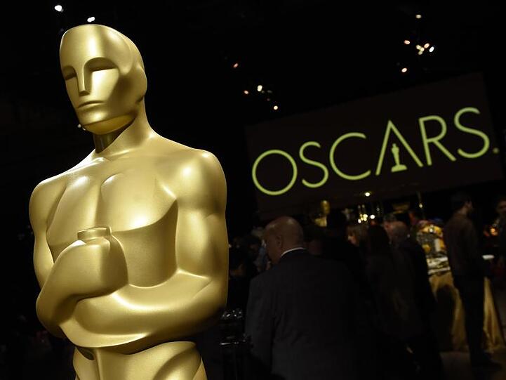 Die Corona-Pandemie wirbelt auch das Oscar-Regelwerk durcheinander.