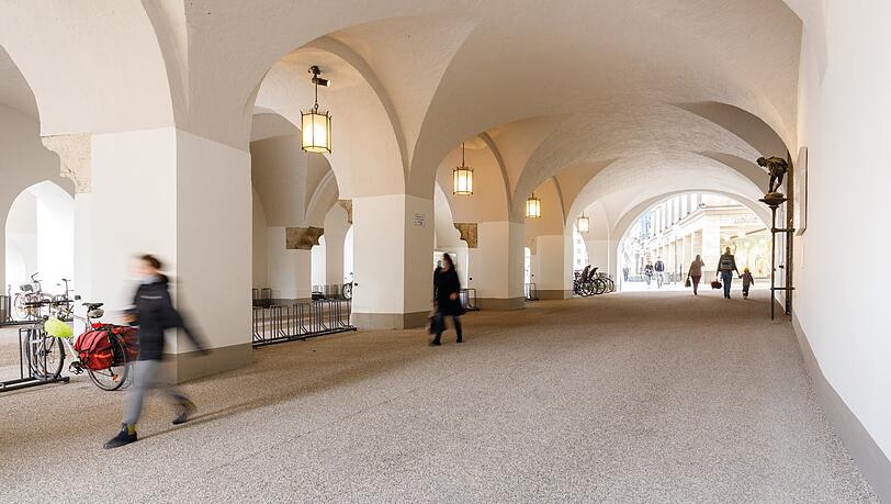 Der Durchgang im Alten Rathaus. Der Durchgang im Alten Rathaus.