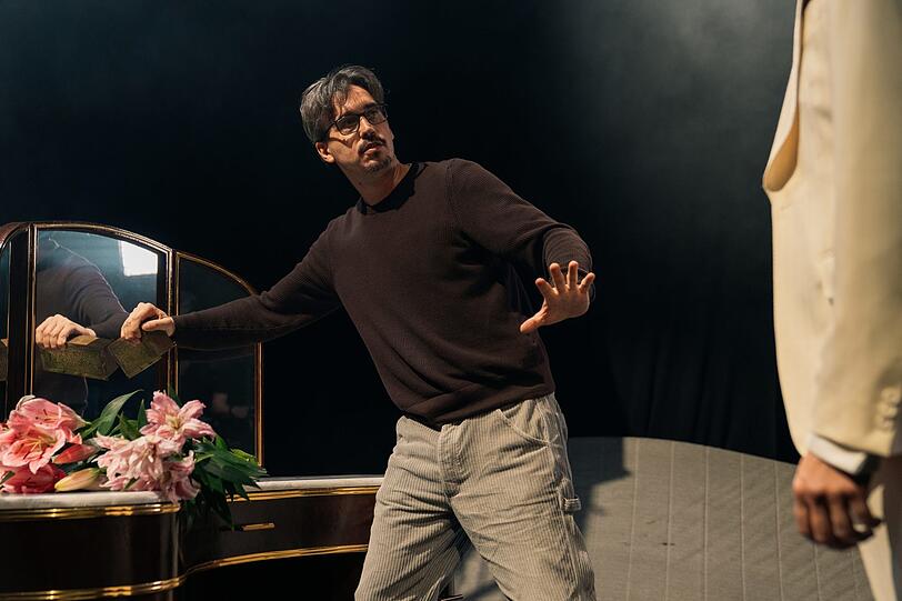 Der italienische Regisseur Damiano Michieletto inszeniert "La Traviata" auf der Seebühne Bregenz. Der italienische Regisseur Damiano Michieletto inszeniert "La Traviata" auf der Seebühne Bregenz.