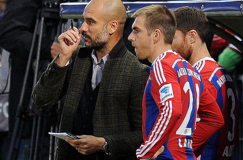 Pep Guardiola (l.) könnte gegen Dortmund seinen 50. Bundesliga-Sieg feiern.