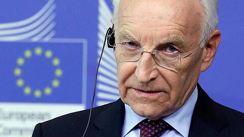Der ehemalige bayerische Ministerpräsident, Edmund Stoiber (CSU). Foto: Julien Warnand/EPA/dpa/Archivbild