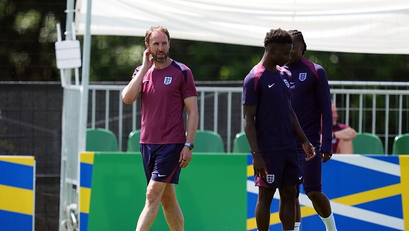 Englands Trainer Gareth Southgate will mit seiner Mannschaft ins EM-Finale einziehen.