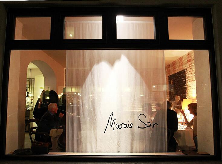 Das "Marais Soir" ist die kleine Schwester des "Café Marais". Es liegt direkt gegenüber im Westend.