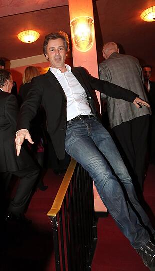 ... und der britisch-deutsche Schauspieler Timothy Peach.