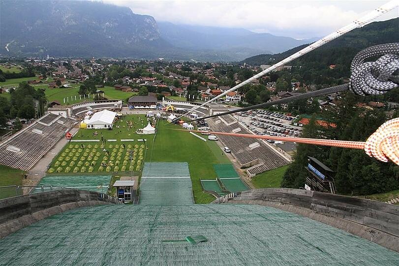 Das Wahrzeichen: Die Skisprungschanze in Garmisch-Partenkirchen.