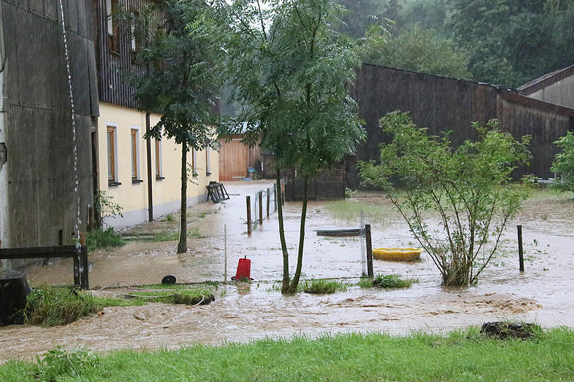 Regen, Schlamm, Wassermassen - Bilder aus dem Landkreis Mühldorf am Inn.