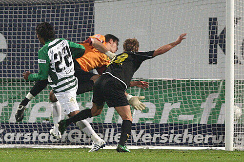 Alles Allagui! Sami Allagui (l.) trifft nach feiner Flanke von Ivo Ilicevic zum 1:1 &ndash; bereits sein neuntes Saisontor.