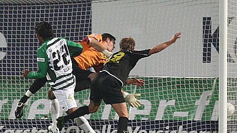 Alles Allagui! Sami Allagui (l.) trifft nach feiner Flanke von Ivo Ilicevic zum 1:1 &ndash; bereits sein neuntes Saisontor.
