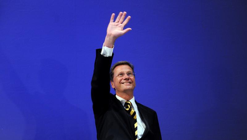 Pures Selbstbewusstsein: Guido Westerwelle. Jetzt gibt er sich „erleichtert“, dass seine Rede so gut angekommen sei Pures Selbstbewusstsein: Guido Westerwelle. Jetzt gibt er sich „erleichtert“, dass seine Rede so gut angekommen sei