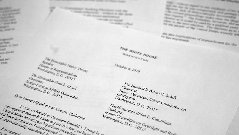 Ein Brief von Pat Cipollone, dem Rechtsberater des Weißen Hauses. Das Weiße Haus verweigert bei den Ermittlungen gegen Präsident Donald Trump in der Ukraine-Affäre jede Kooperation mit dem US-Repräsentantenhaus. Ein Brief von Pat Cipollone, dem Rechtsberater des Weißen Hauses. Das Weiße Haus verweigert bei den Ermittlungen gegen Präsident Donald Trump in der Ukraine-Affäre jede Kooperation mit dem US-Repräsentantenhaus.